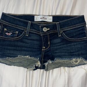Low-Rise Hollister Jean Short